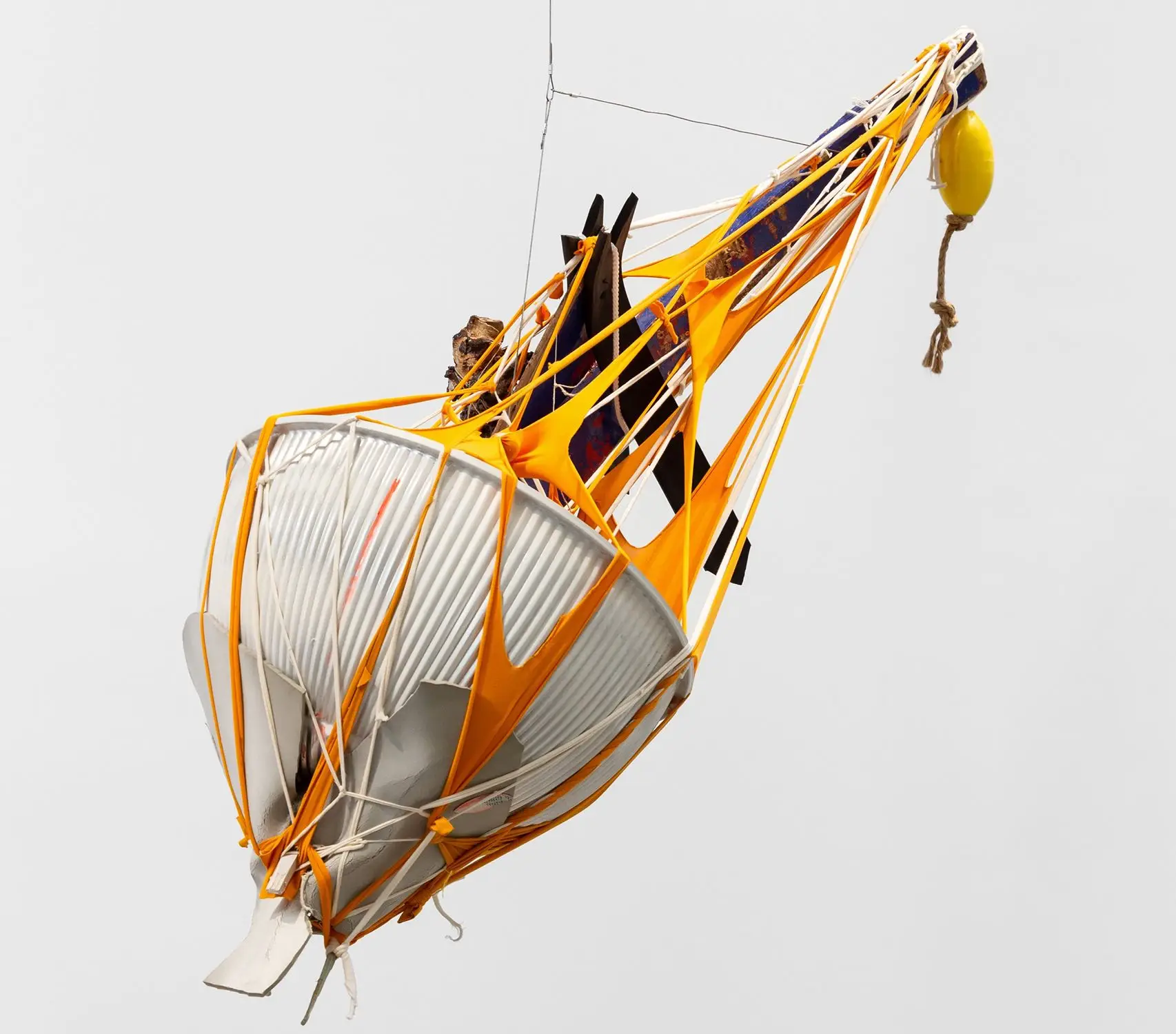 Exposição “Traverser La Nuit”, na Central Tejo: a variedade, a surpresa e o acaso