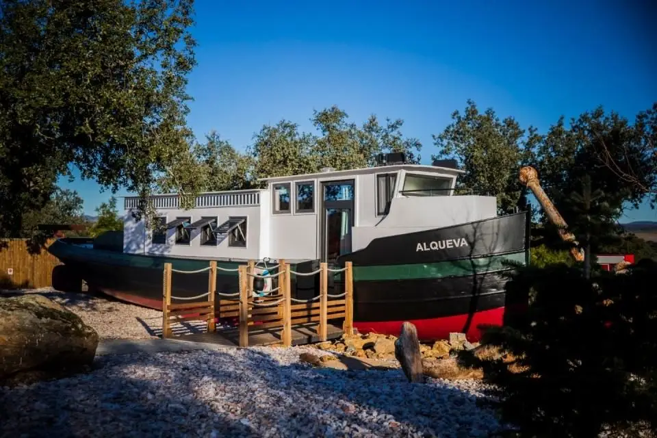 Barco Alqueva na Herdade dos Adaens