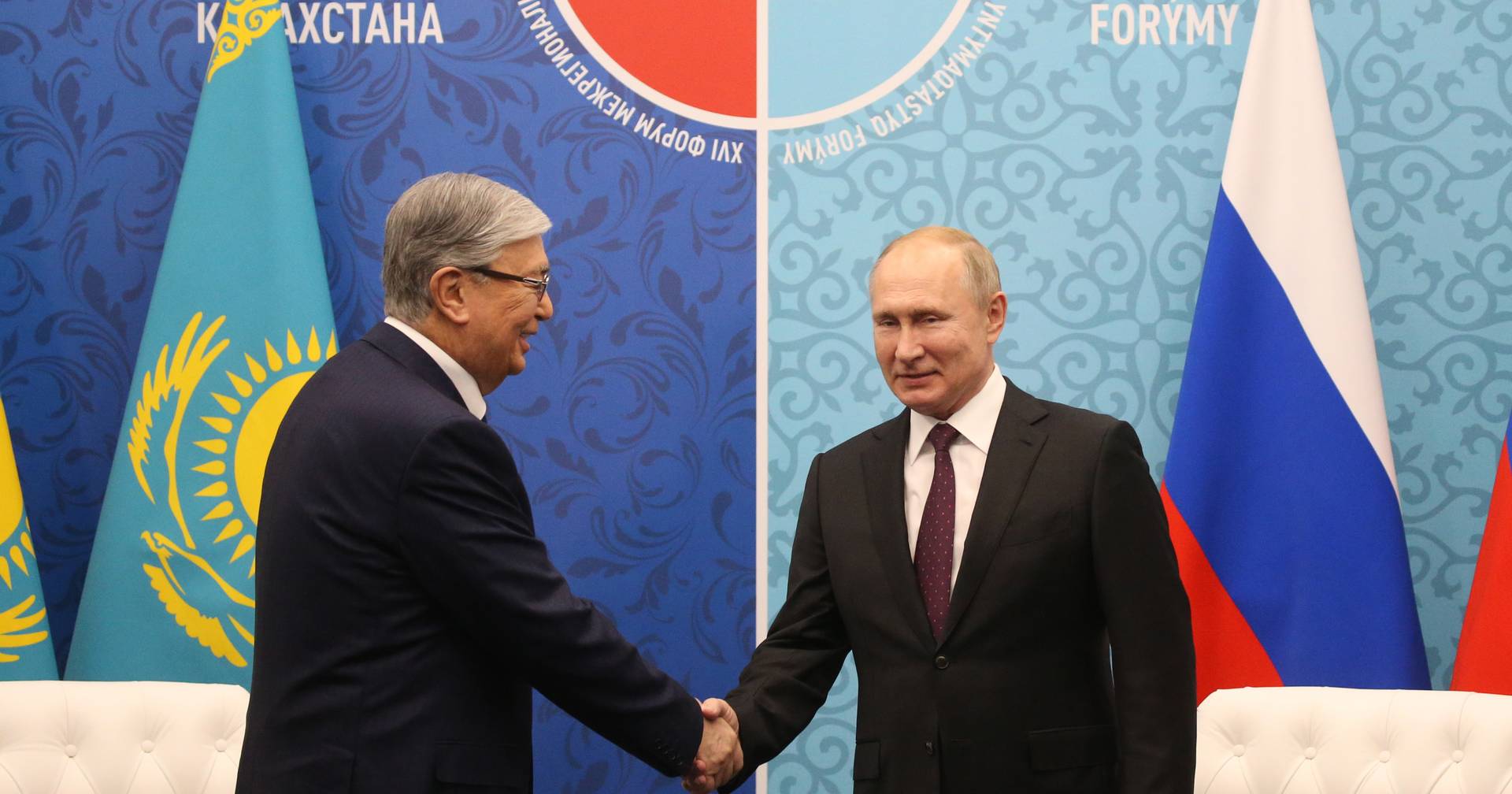 Cazaquistão mostra-se “frio” com Moscovo, mas serão as consequências da neutralidade demasiado pesadas a longo prazo?