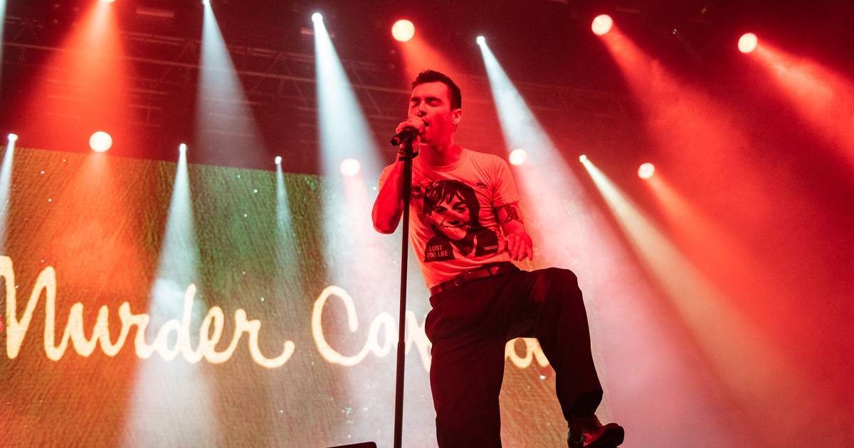 Berlim cancela dois concertos dos Murder Capital em cima da hora por causa da bandeira da Palestina: banda atua grátis no aeroporto