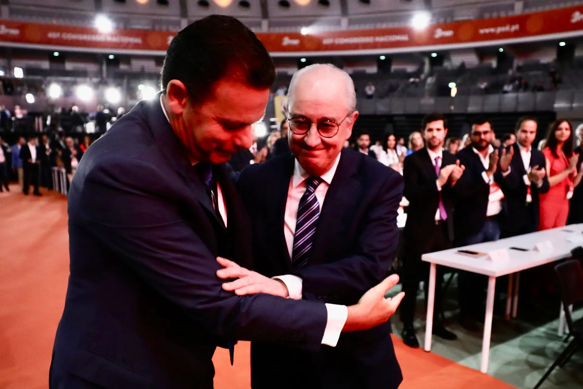 Rui Rio e Luís Montenegro no congresso do PSD