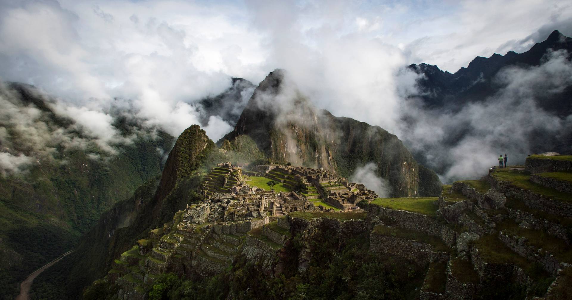 Quatro mortos e 16 feridos em acidente de autocarro após visita a Machu Picchu, no Peru