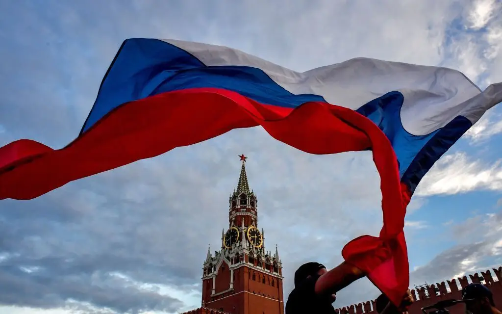 UE vai suspender acordo com Rússia que facilita a emissão de vistos