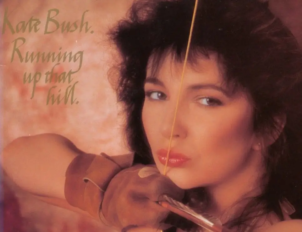 Kate Bush vai reeditar ‘Running Up That Hill’ num formato bem ‘retro’: o desaparecido CD single