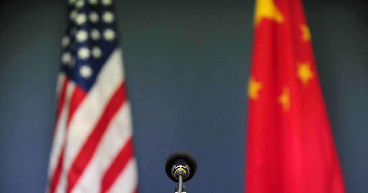 Guerra comercial: Estados Unidos agravam tarifas sobre 18 mil milhões de dólares de importações oriundas da China