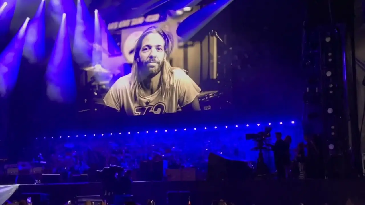 6 horas, 50 canções: o alinhamento completo do concerto de homenagem a Taylor Hawkins dos Foo Fighters