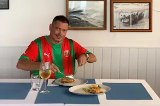 Jorge Abreu ataca com o Rolinho de espada
