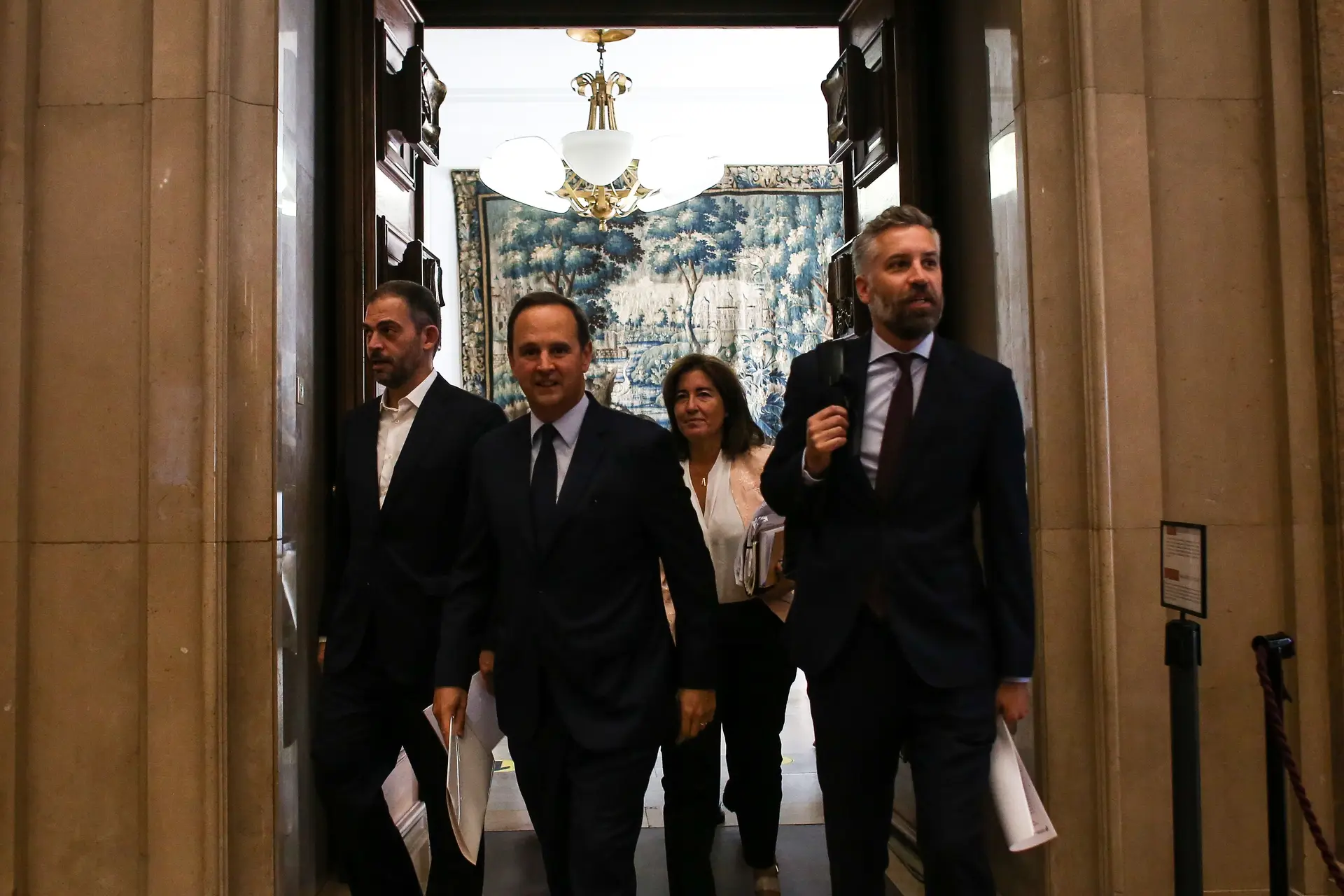 Alexandra Reis queria o triplo do que recebeu; Governo não fica esclarecido e manda resposta da TAP para Inspeção Geral das Finanças e CMVM
