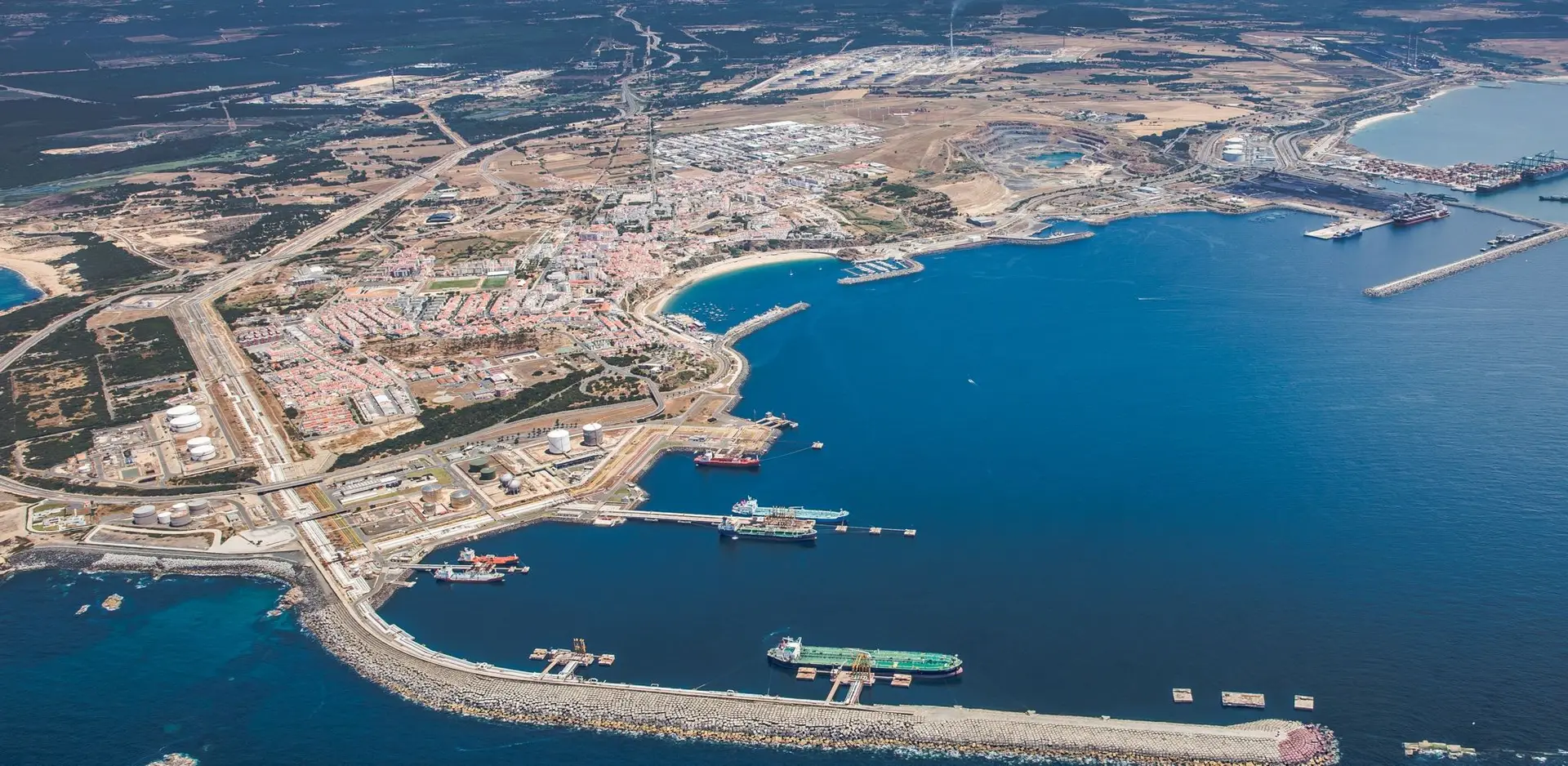 Sines está a atrair múltiplos investimentos.