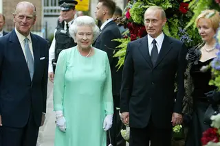 Isabel II e Putin, em 2003
