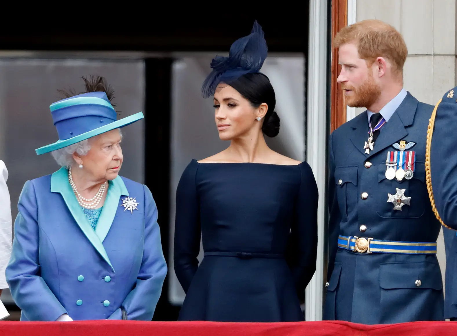 O afastamento dos duques de Sussex dos compromissos oficiais e protocolares da família real desgostou Isabel II nos últimos anos de vida