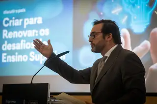 “Não há futuro para o país se não tivermos um ensino superior forte”, afirmou Pedro Teixeira, secretário de Estado do Ensino Superior