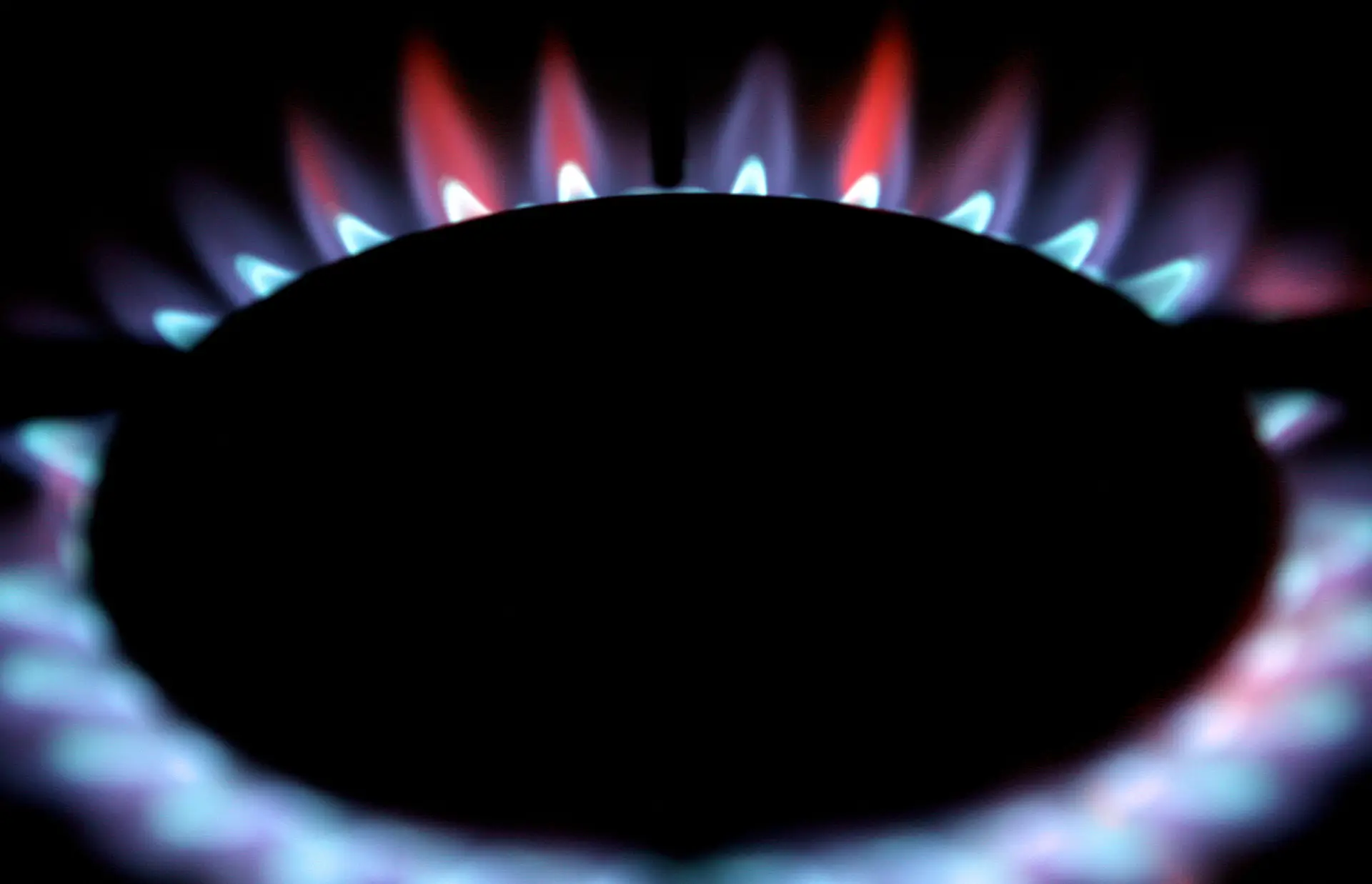 Galp e EDP entre as empresas que vão aconselhar a Comissão Europeia sobre a compra conjunta de gás