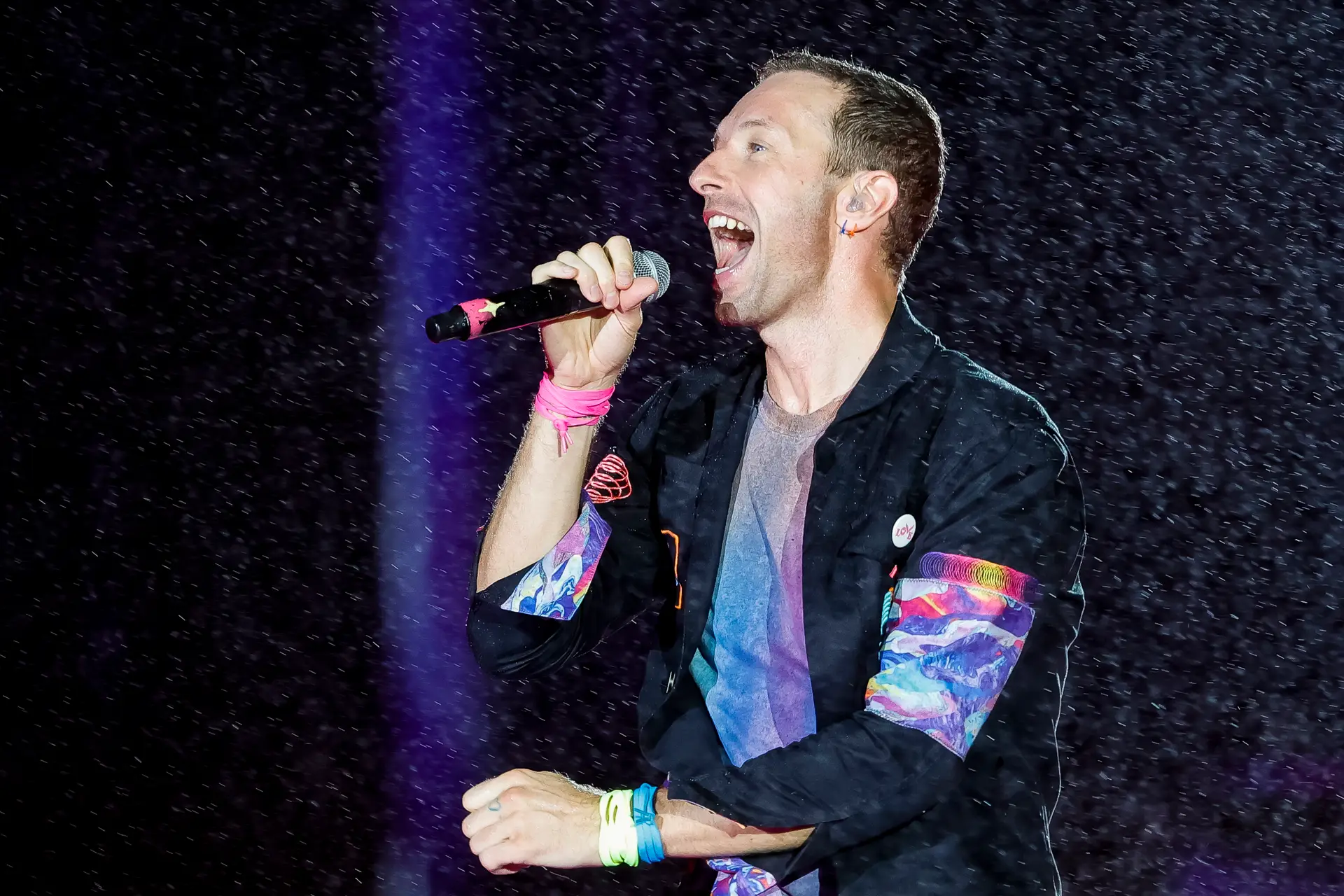 Coldplay faturaram 60 milhões de euros com 11 concertos no Brasil