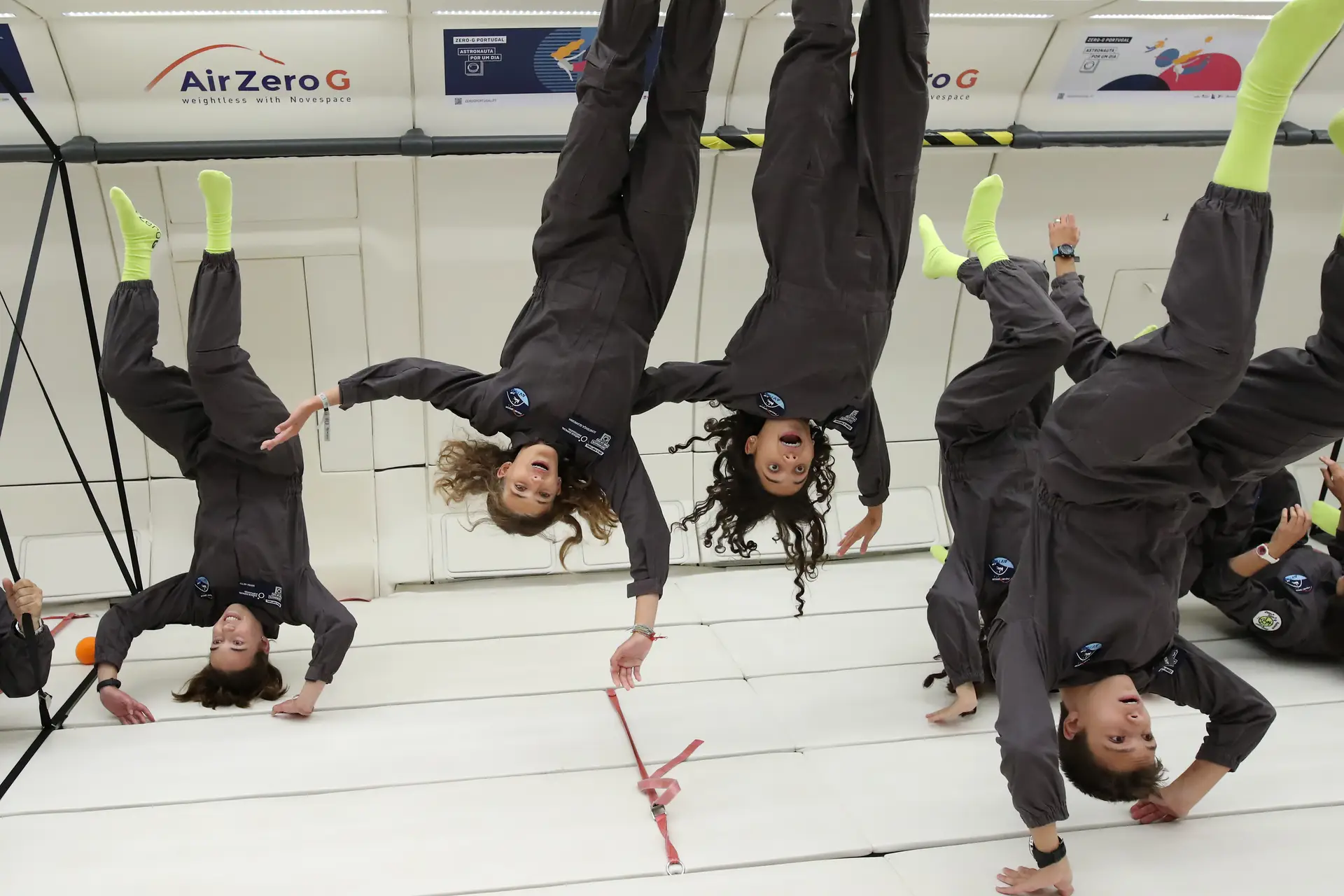 “Estarmos ali a flutuar é algo que poucos sentem na vida”: a experiência de 31 alunos em gravidade zero