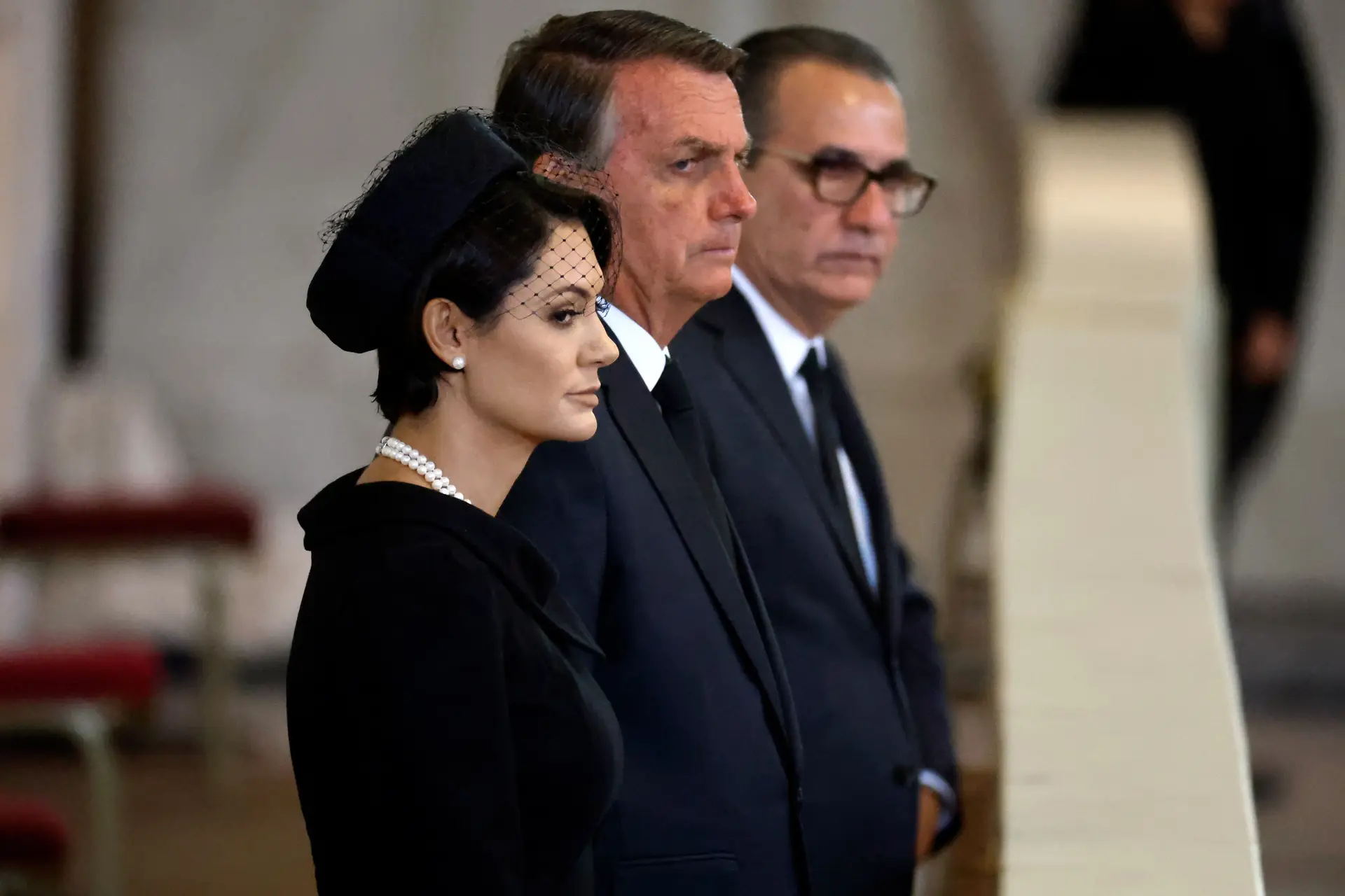 O Presidente brasileiro aproveitou a viagem para as exéquias e fez um comício nos jardins da embaixada brasileira em Londres