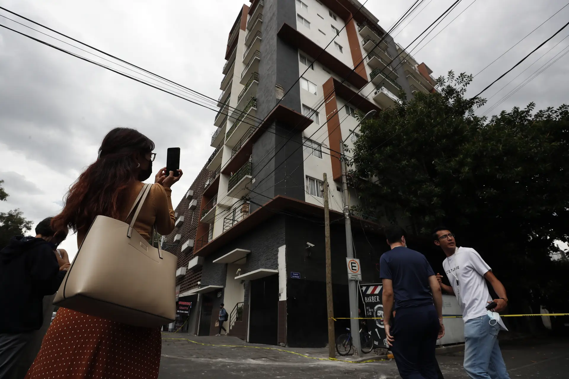 Mais de 160 réplicas do sismo no México que causou pelo menos um morto