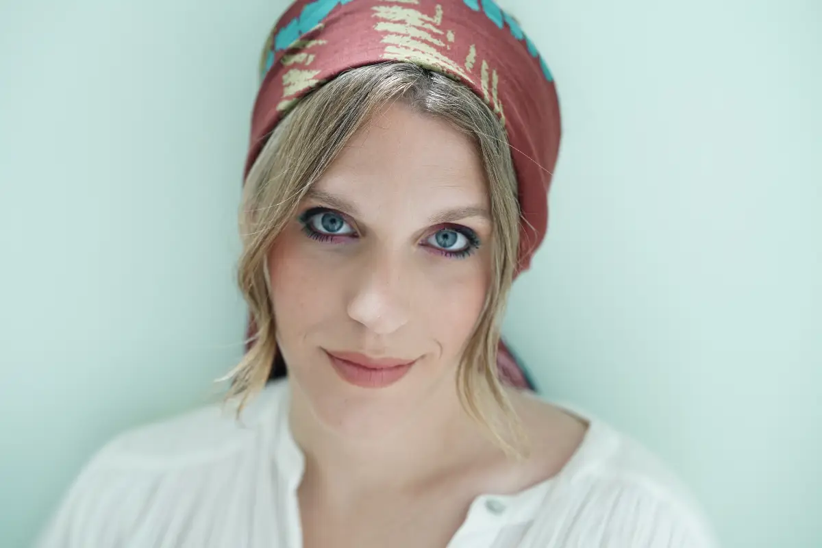 Luísa Sobral lança disco novo em outubro. “É mais feliz e solar, uma ode às coisas boas que me têm acontecido”