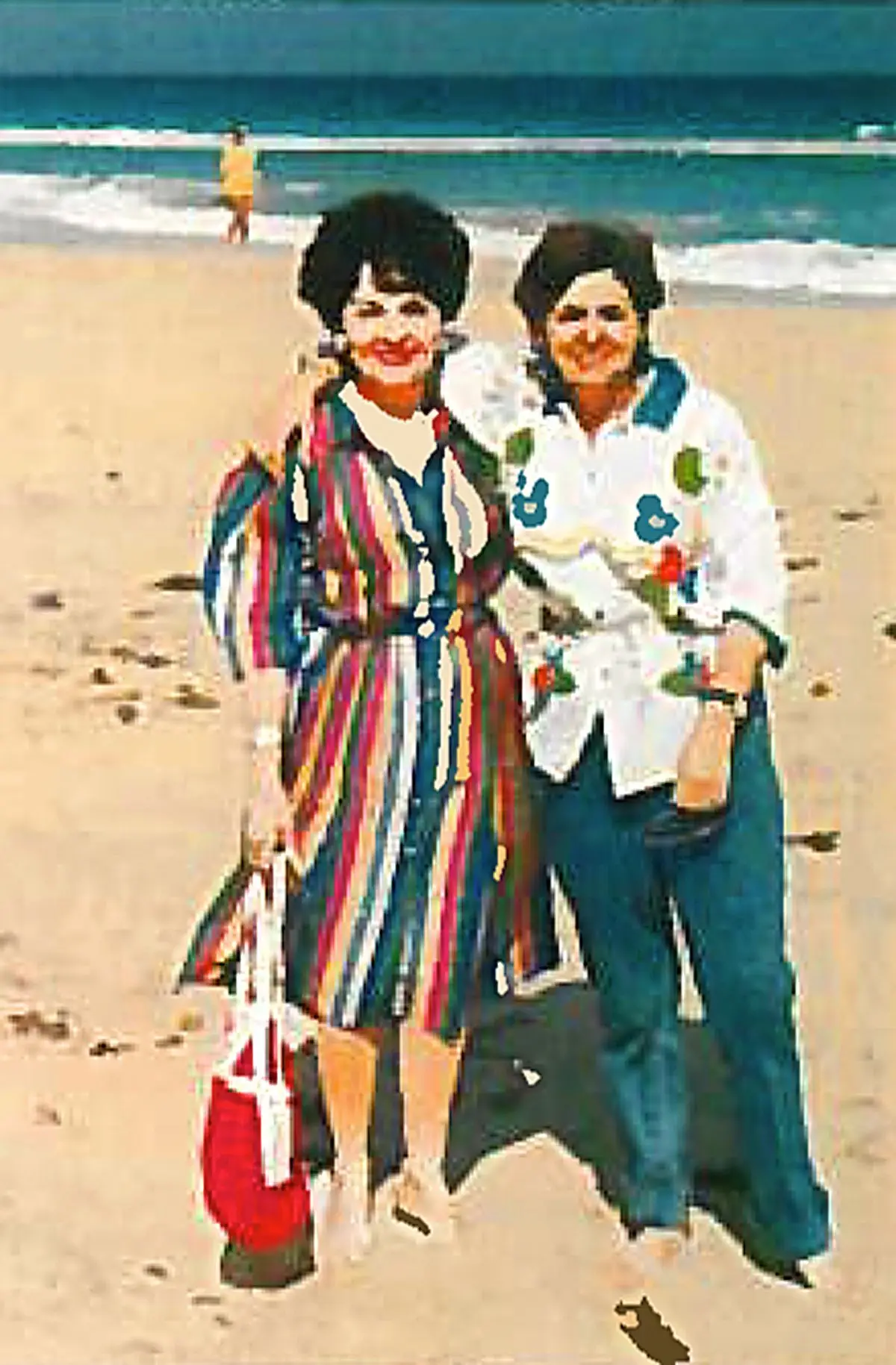 Com a mãe, em 1989, numa praia de Cuba, depois de ter sido operada a tumor na mama