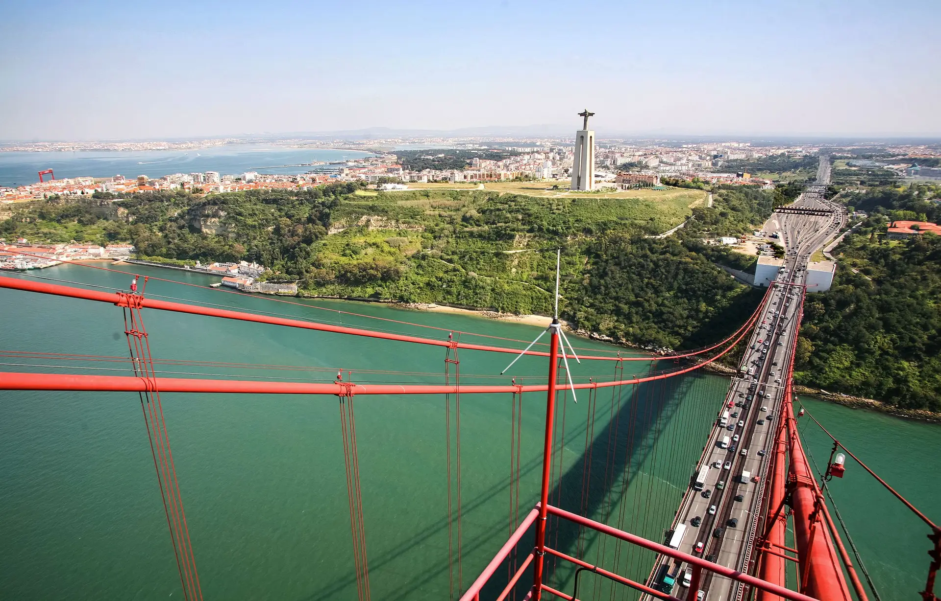 O concelho de Almada, na margem sul do estuário do Tejo, é um dos mais beneficiados pela construção de novas habitações