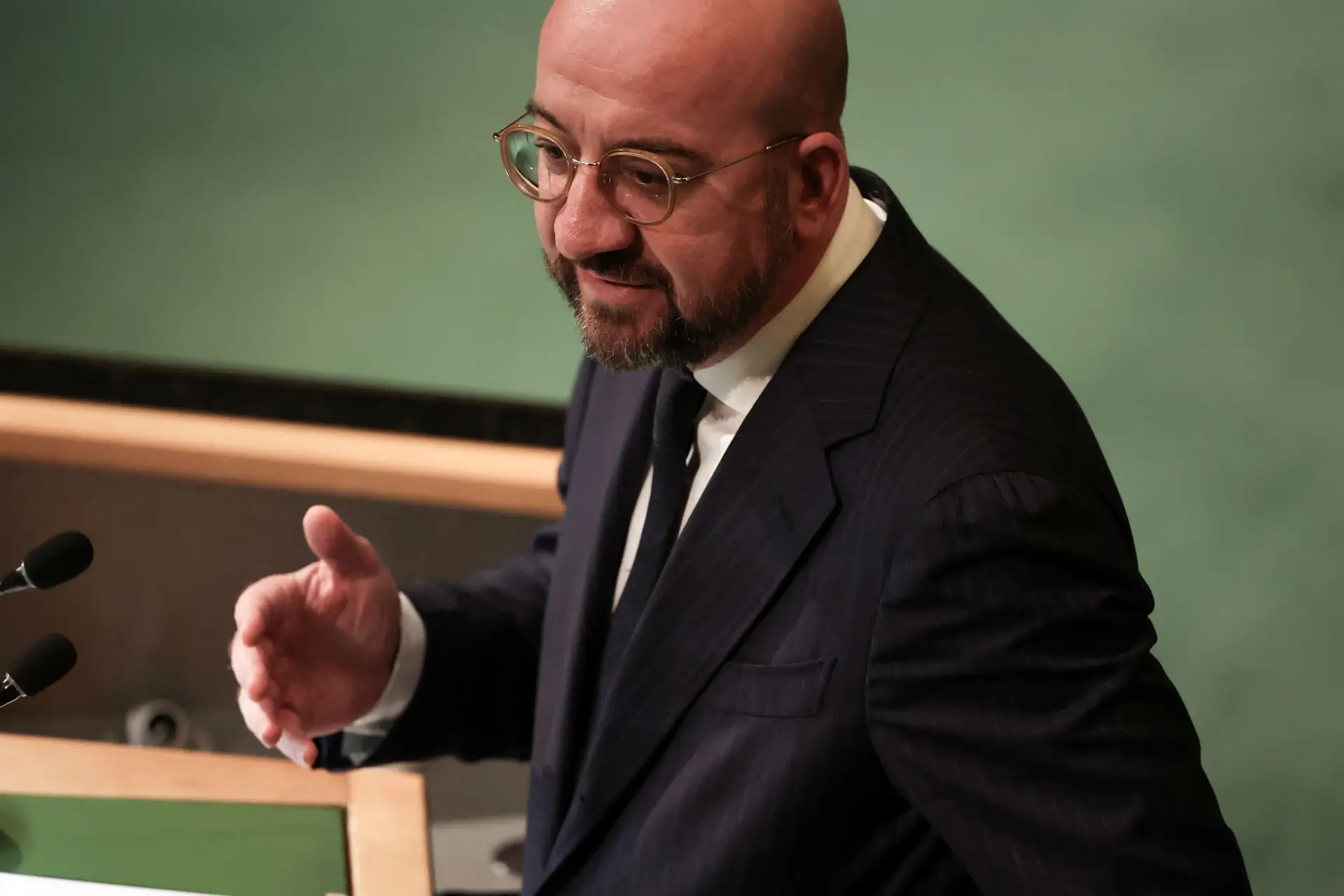 Presidente do Conselho Europeu confia nas “instituições democráticas” da Eslováquia após vitória de Robert Fico