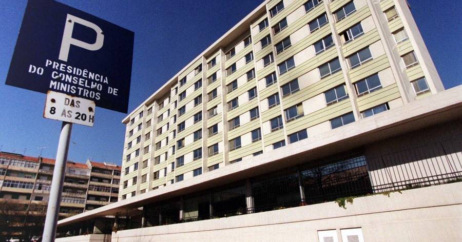 Governo vende uma dezena de imóveis (incluindo a antiga sede do Conselho de Ministros) para financiar habitação