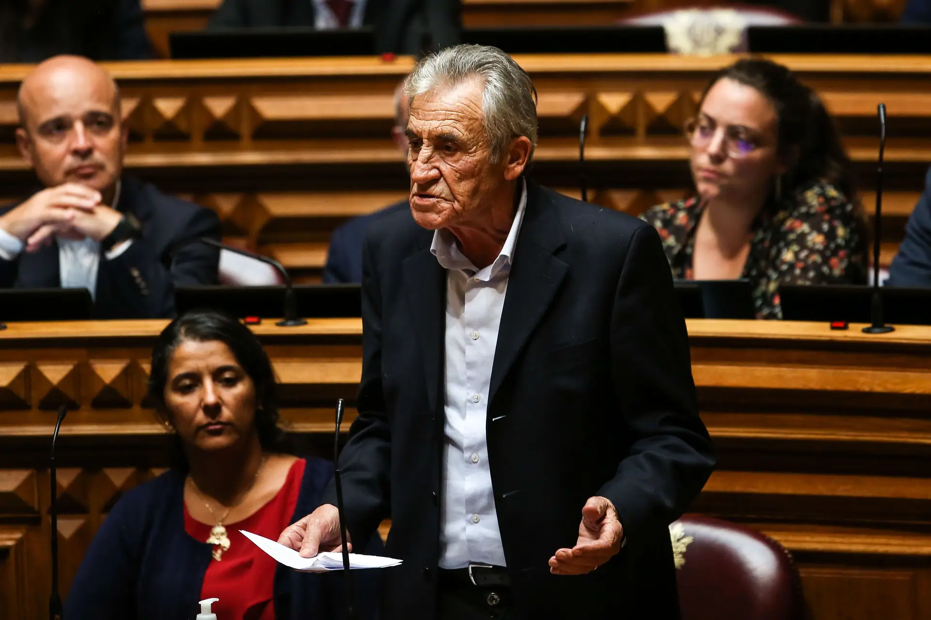 Jerónimo de Sousa na Bancada do Partido Comunista Português