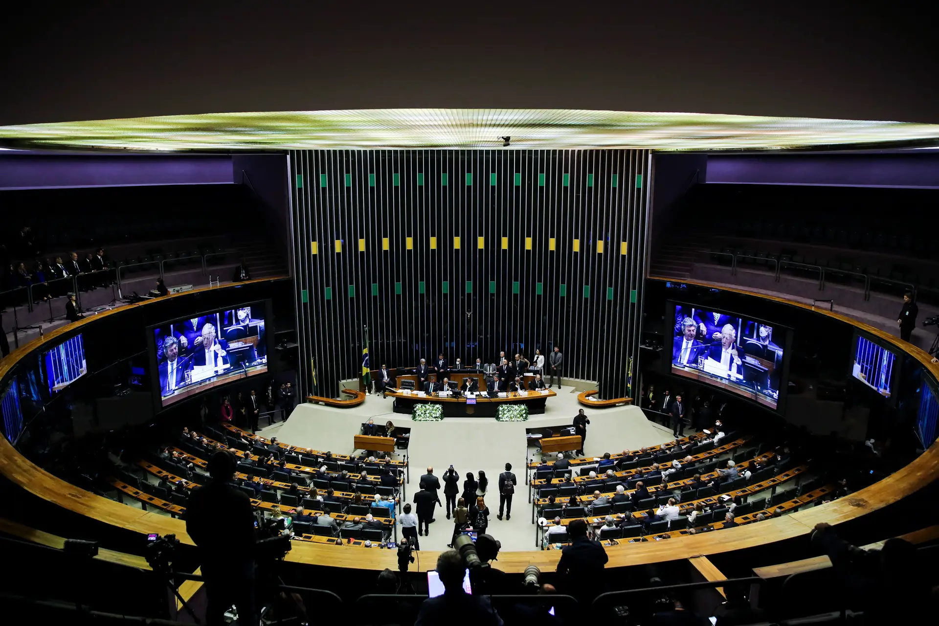 Congresso brasileiro vai ficar mais velho e conservador depois das eleições deste domingo, apontam especialistas