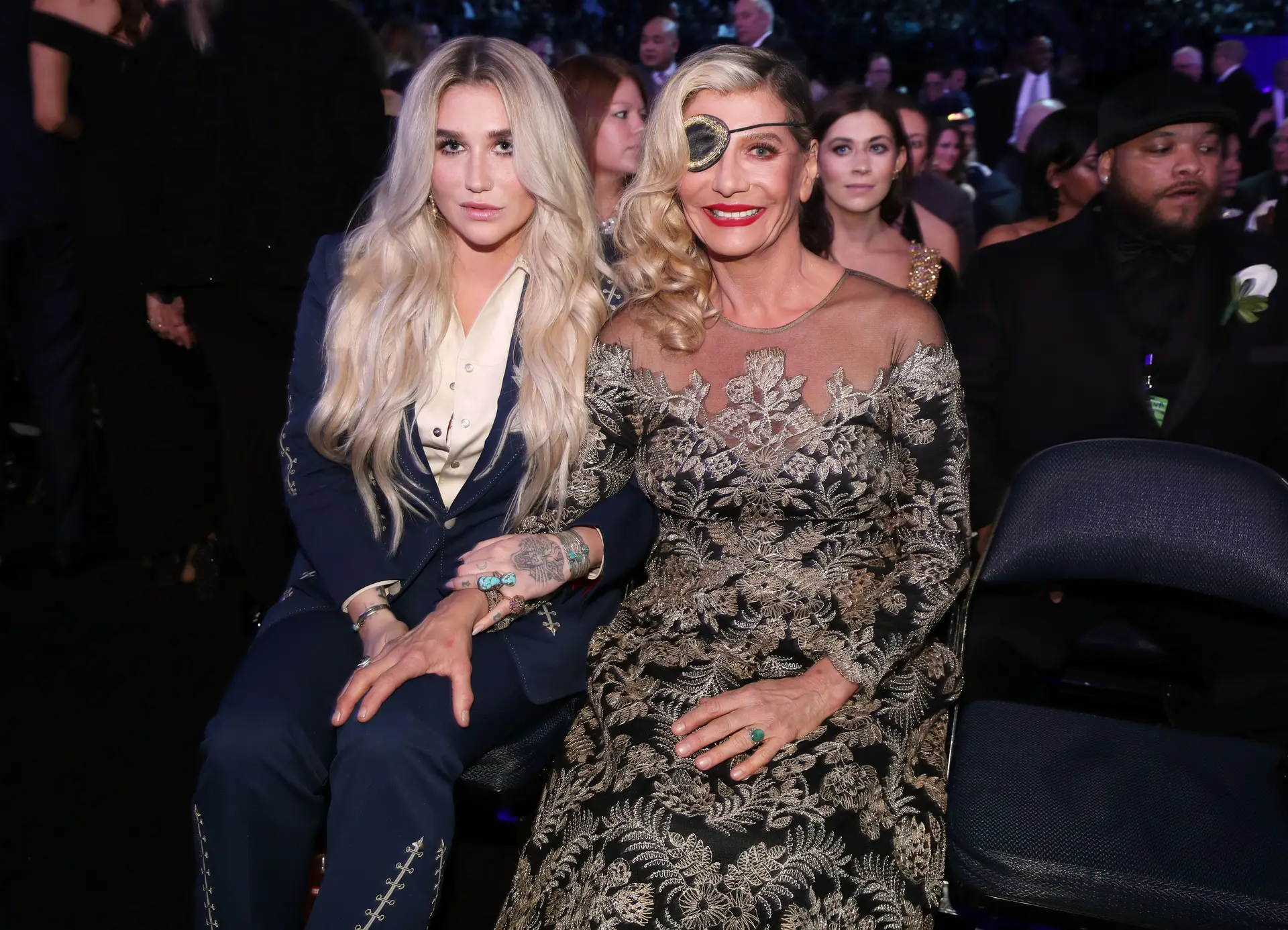 Kesha e Pebe Sebert em 2018