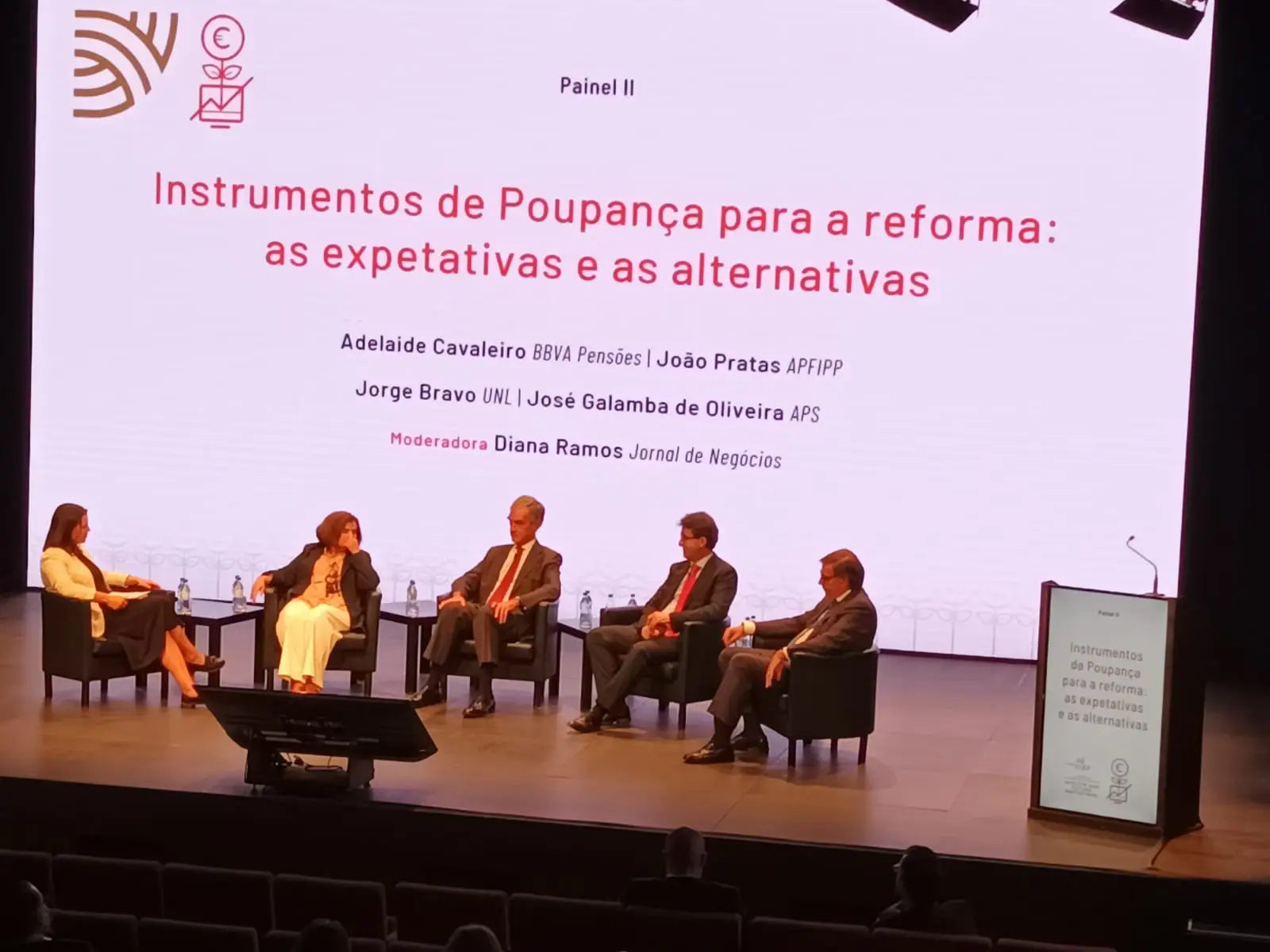 "Portugueses canalizam parte do aforro para tijolos e cimento": debate na CMVM alerta para a aposta na poupança para a reforma