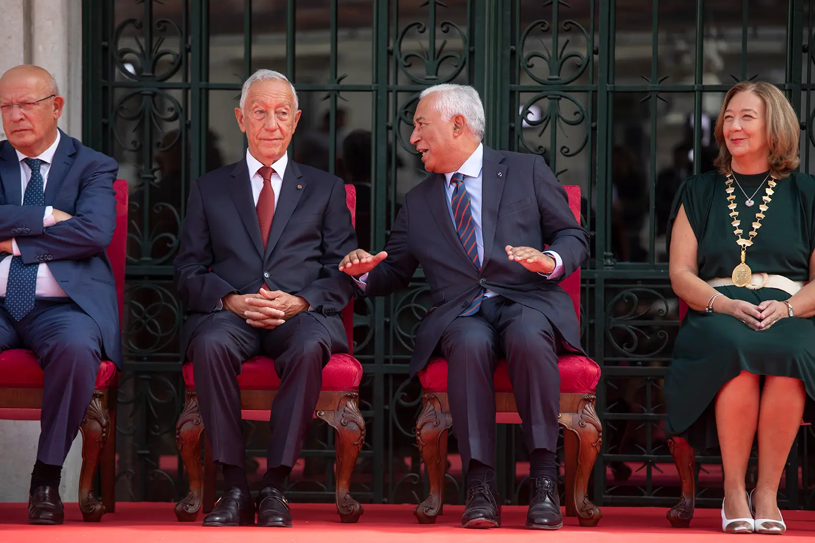 Presidente e primeiro-ministro na cerimónia do 5 de outubro
