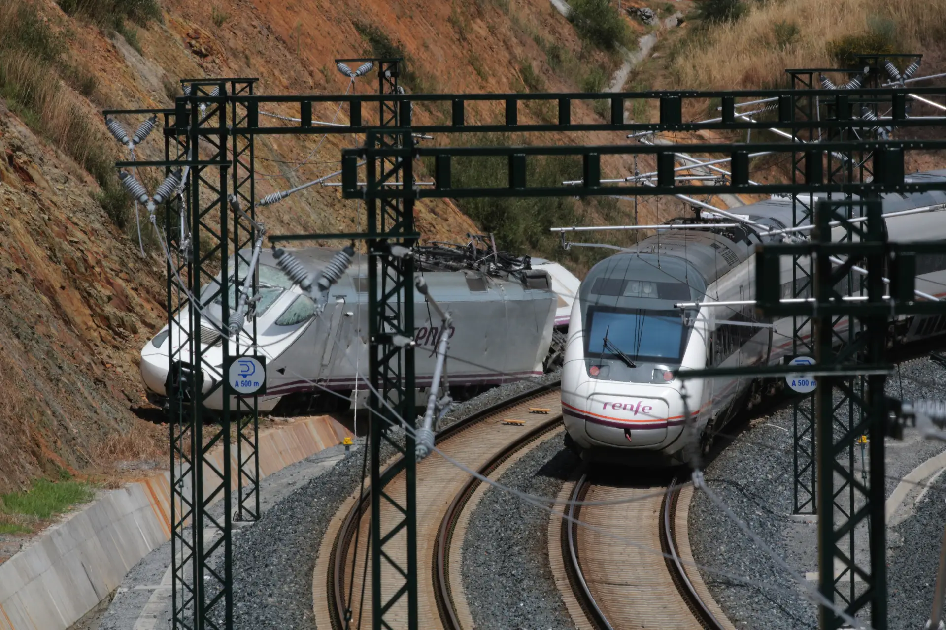 Espanha começa a julgar acidente de comboio na Galiza que matou 80 pessoas em 2013
