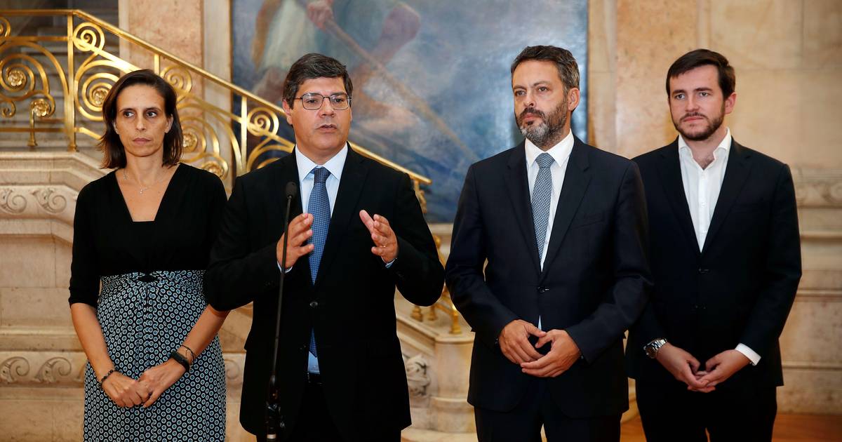 PS questiona ministra do Trabalho sobre fundamentos para alargar duração de contratos a termo