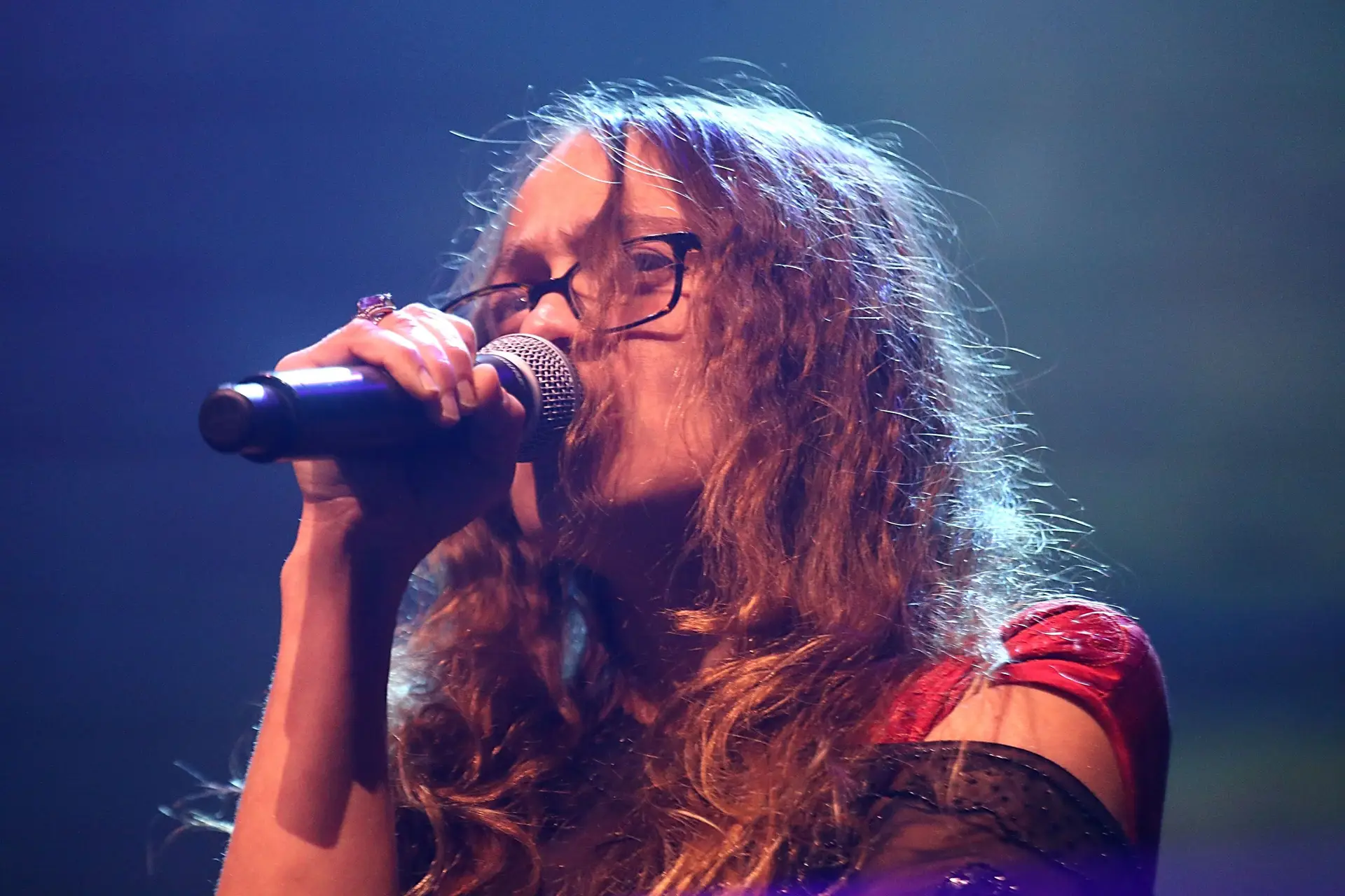 Fiona Apple deu voz a poema de Tolkien numa nova canção para a série “O Senhor dos Anéis: Os Anéis do Poder”