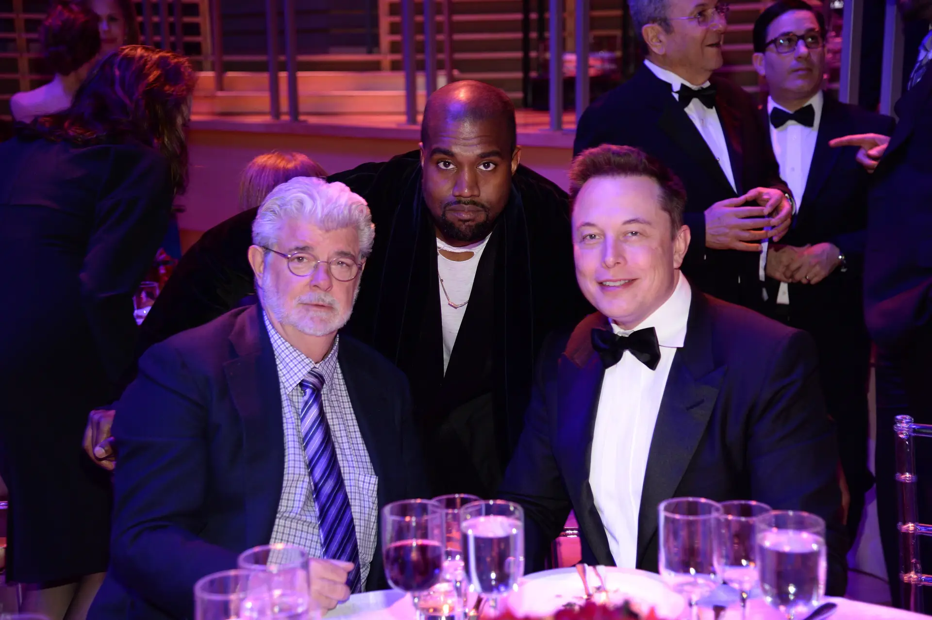 Elon Musk falou com Kanye West sobre declarações antissemitas: “Acho que ele percebeu o que lhe disse”