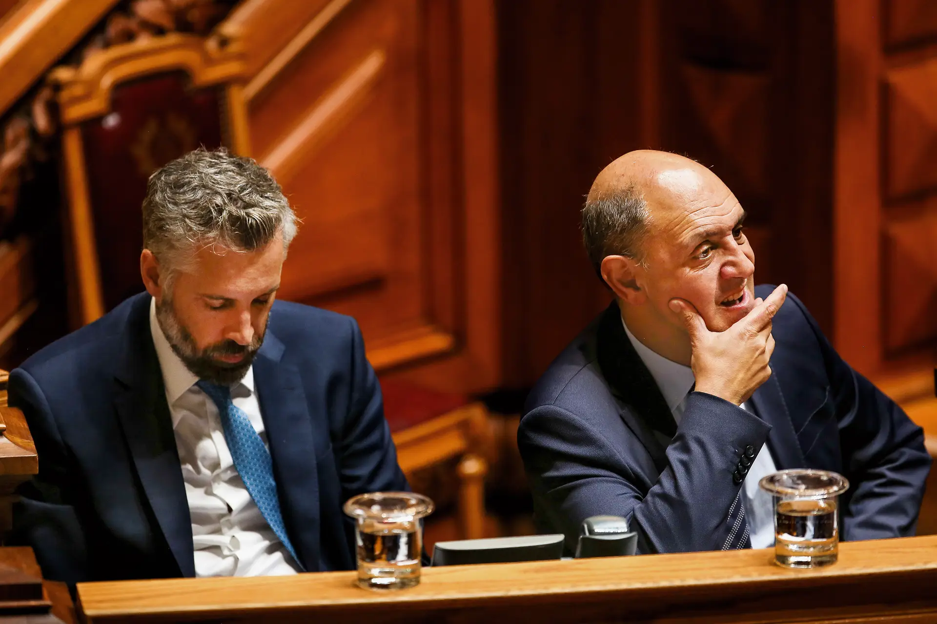 Os ministros Pedro Nuno Santos e Manuel Pizarro protagonizam dois dos casos polémicos e estão esta quarta-feira no Parlamento