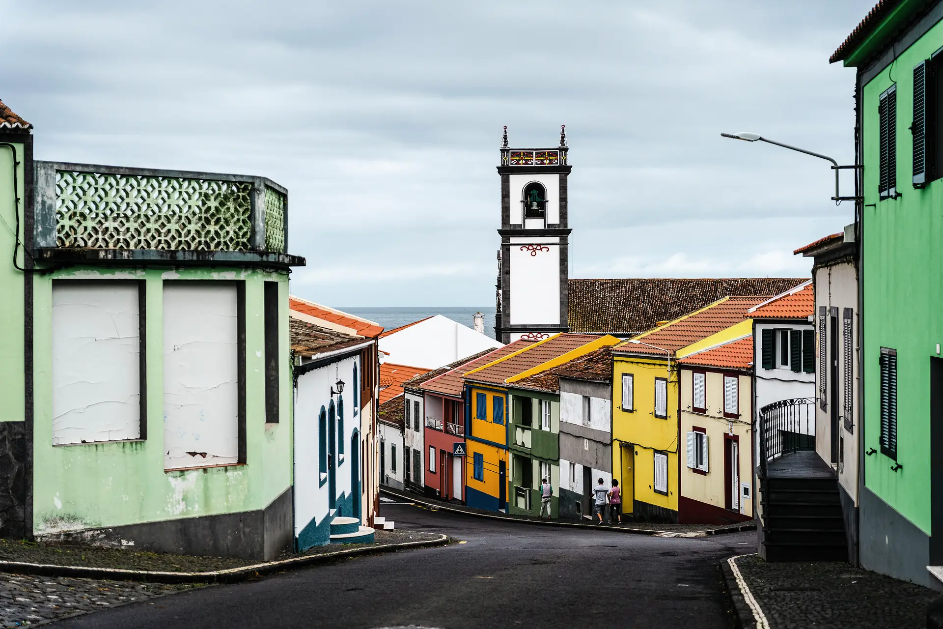 Na parte de baixo de Rabo de Peixe, 