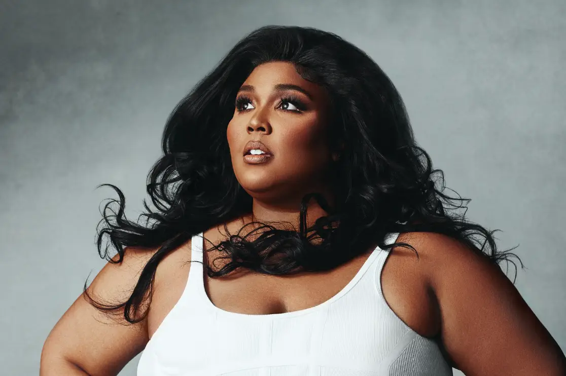Lizzo diz que sofreu bullying na escola porque gostava dos Radiohead