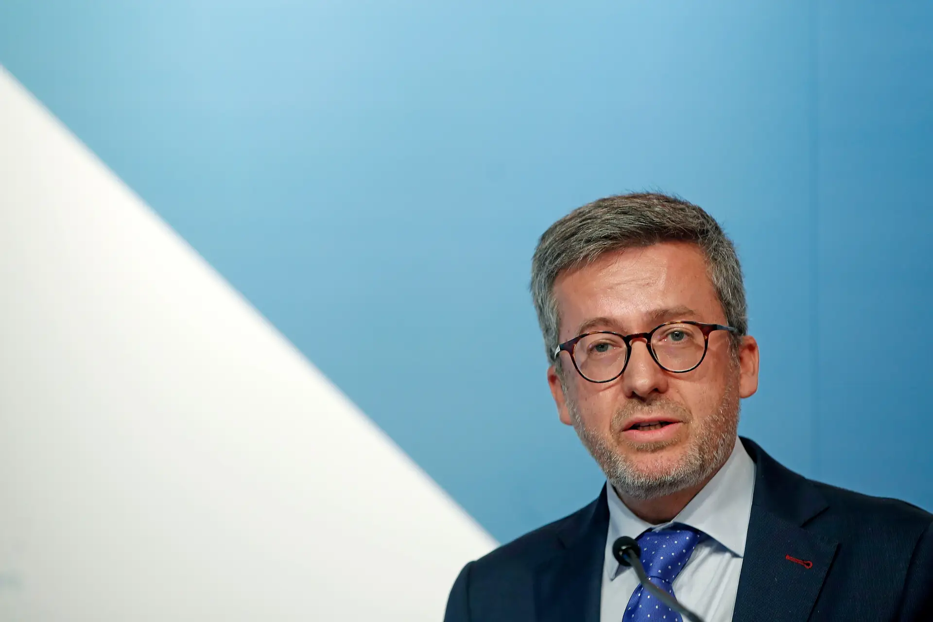 Presidente da Câmara de Lisboa garante apoio para todos os desalojados de incêndio na Mouraria