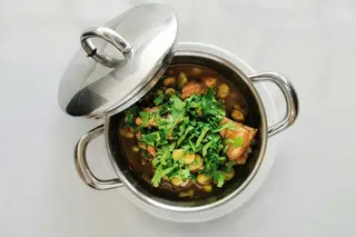 Favas com entrecosto