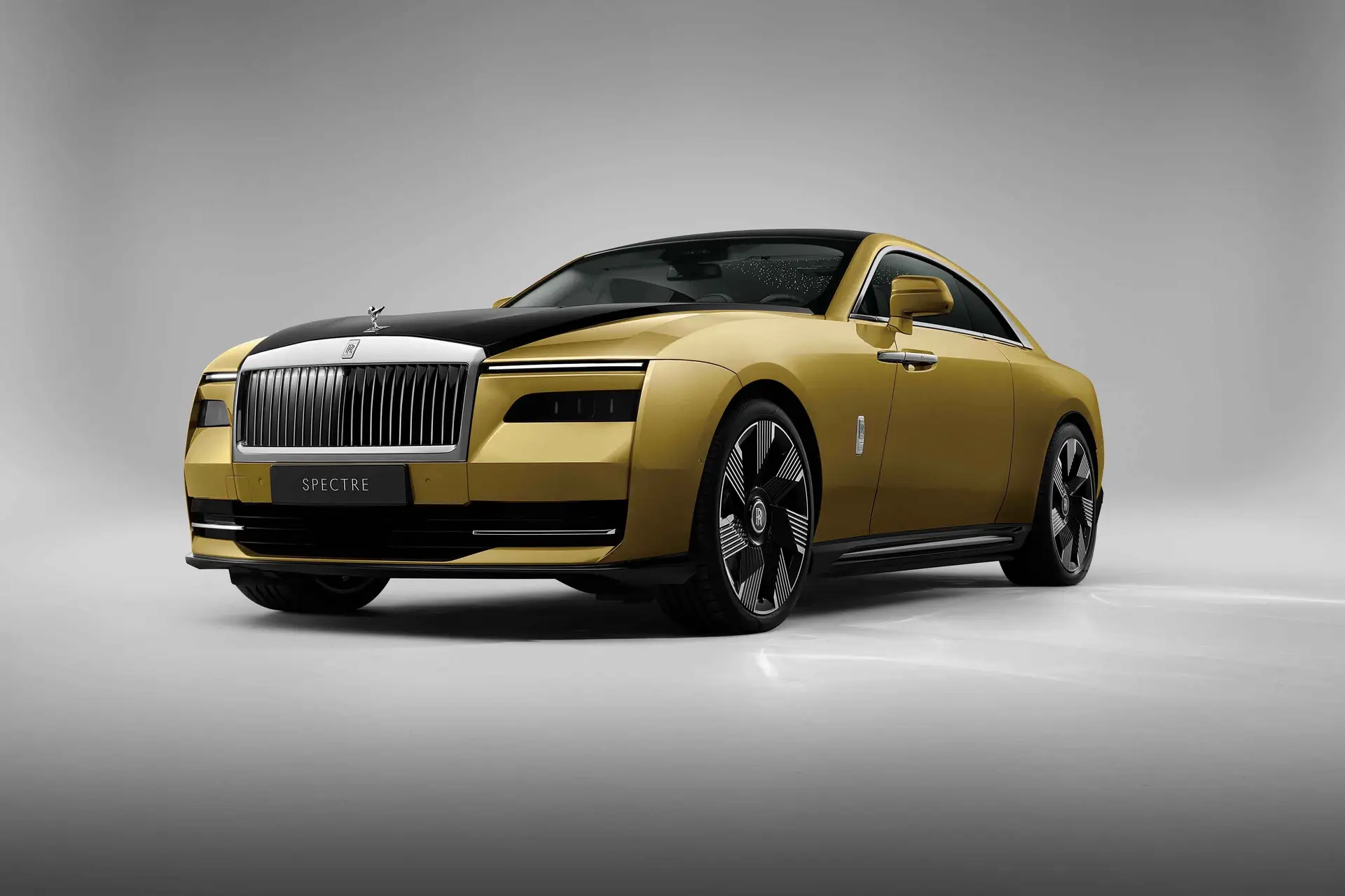 Chegou o Rolls Royce elétrico. Chama-se Spectre e é um clássico moderno (fotogaleria)