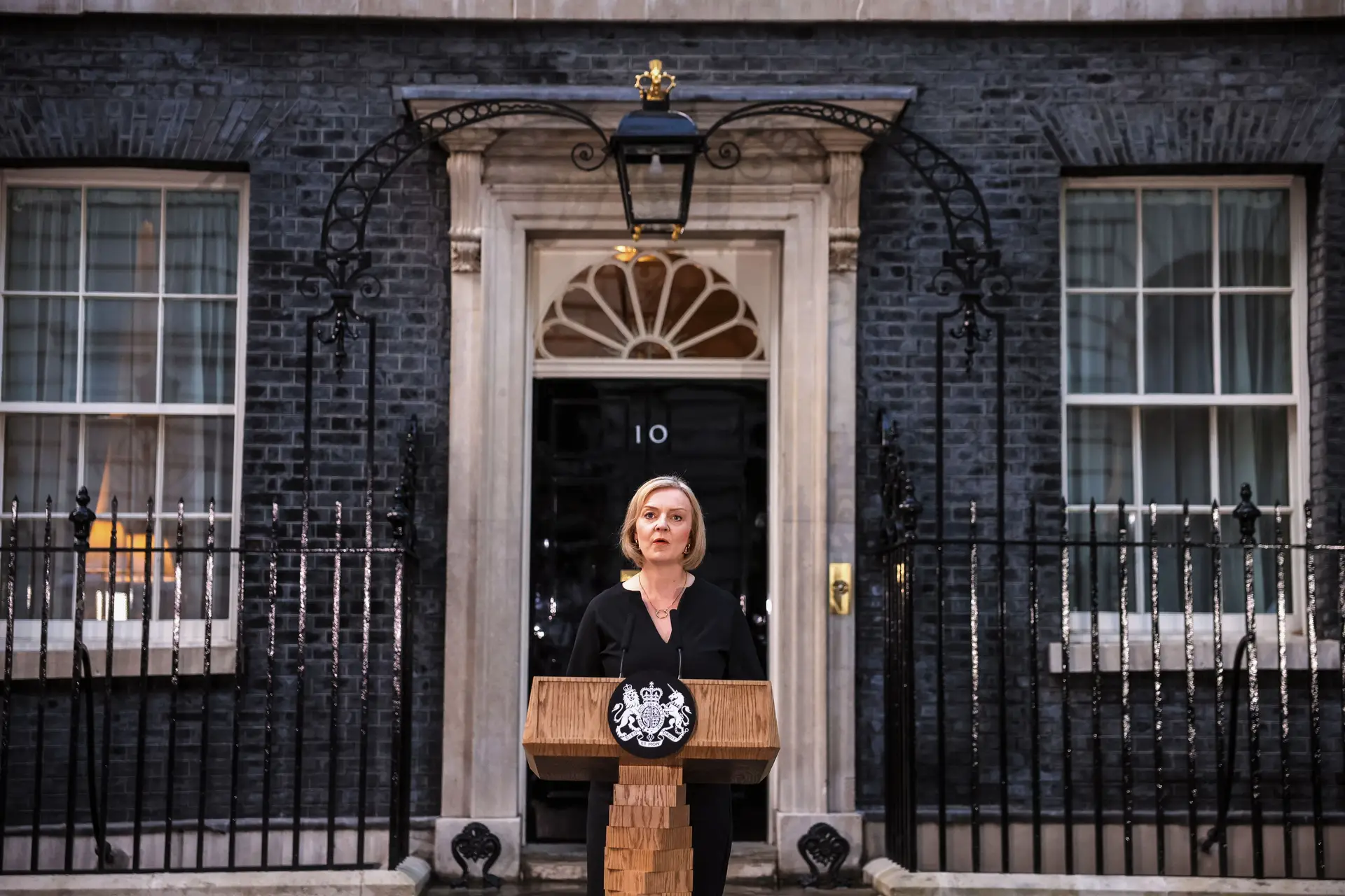 Crise britânica: libra cai 0,9% e bolsa de Londres perde 1%