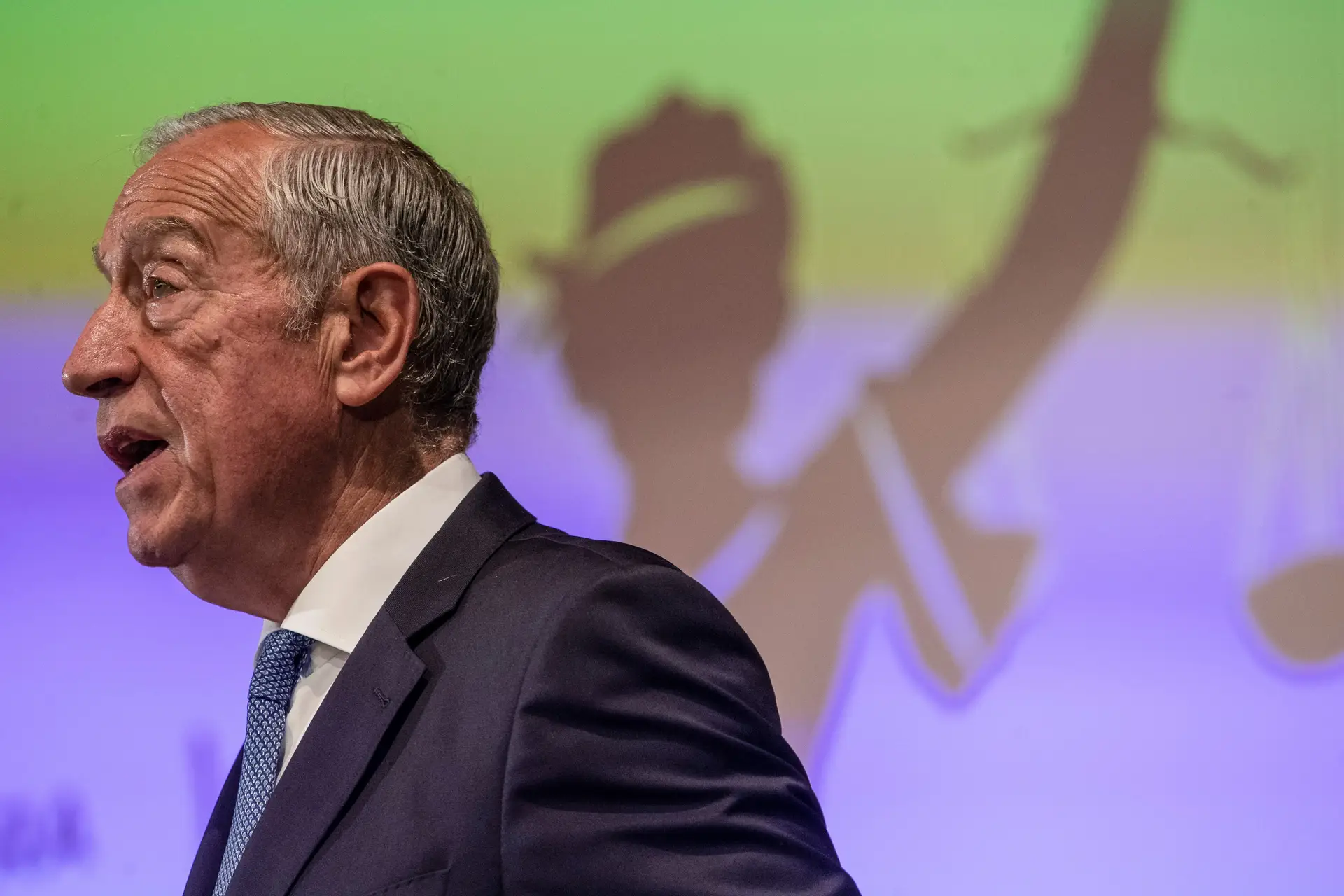 Presidente avisa que "passou o tempo" de juizes a acumular funções fora da magistratura