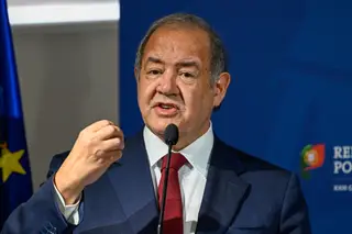 Ministro da Economia está disponível para se reunir com ativistas pelo clima, mas não esta segunda-feira nem no Liceu Camões