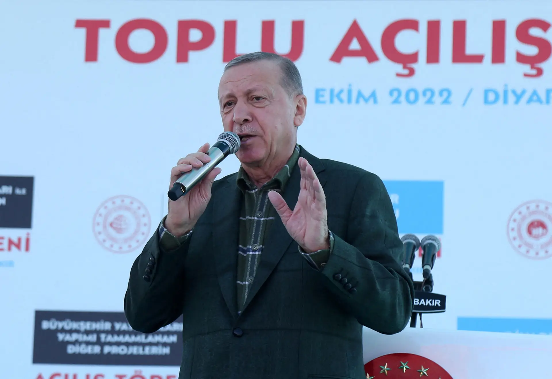 Turquia pede à Suécia que impeça o PKK de tornar "reféns" as relações bilaterais