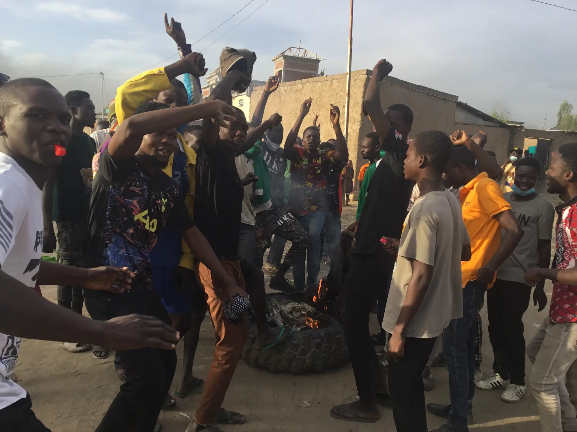 Saíram à rua a pedir um regime democrático e dezenas morreram: como o Chade está a resistir à Junta militar