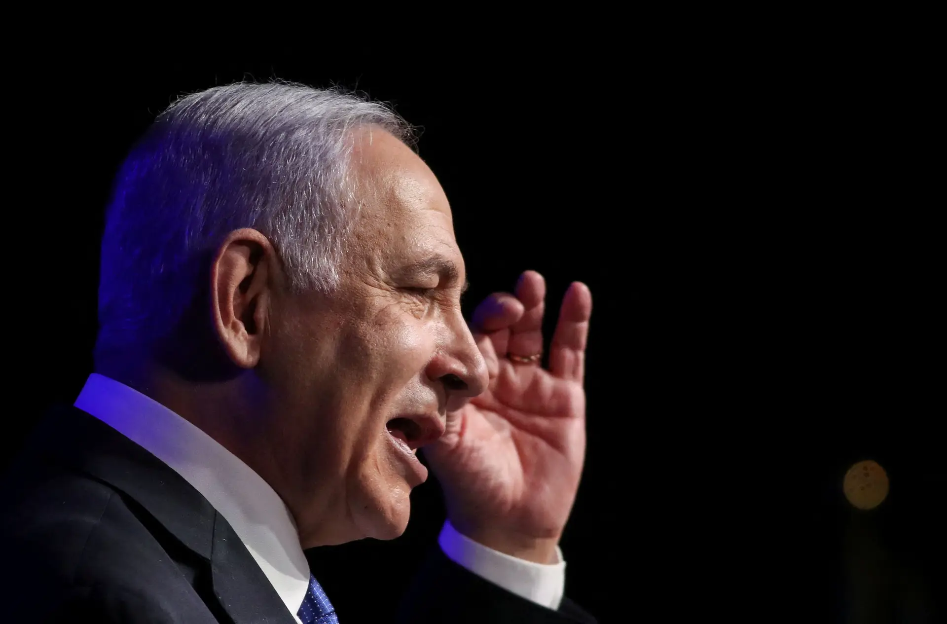 “Rei Bibi” à frente nas sondagens: Netanyahu pode reconquistar o poder israelita