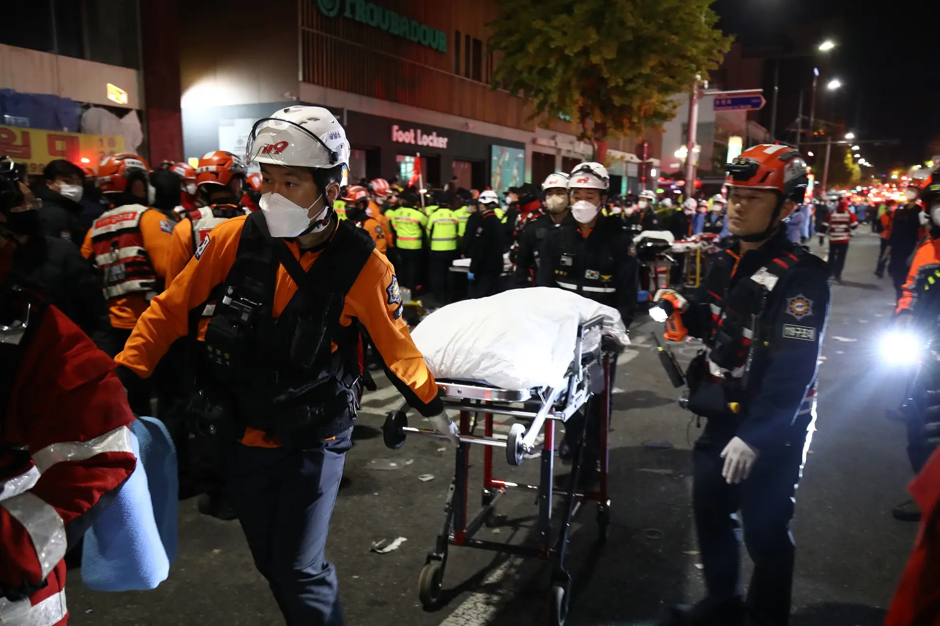 Mais de 150 pessoas morreram nas festas de Halloween de Seul