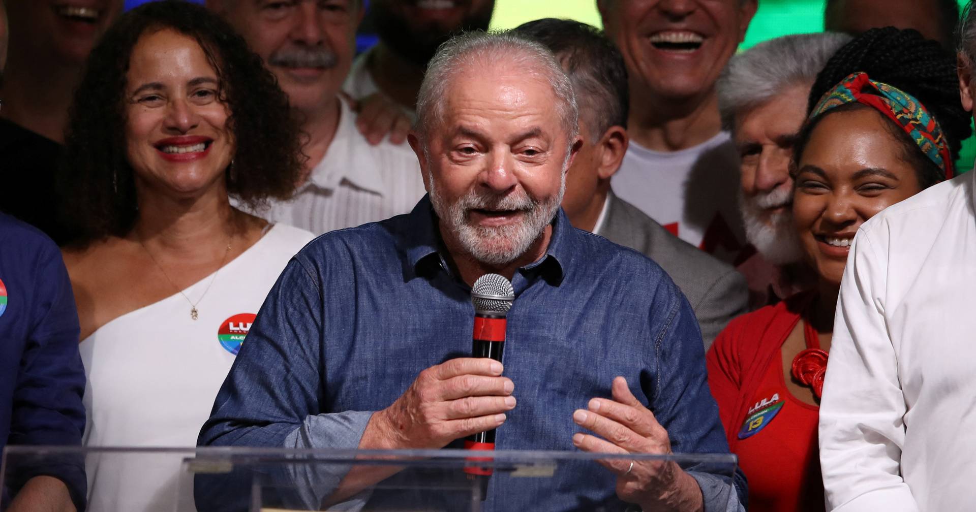 Em direto (com vídeo da SIC Notícias): Lula da Silva é o novo Presidente, com menos de dois pontos de vantagem sobre Bolsonaro (50,9%-49,1%)
