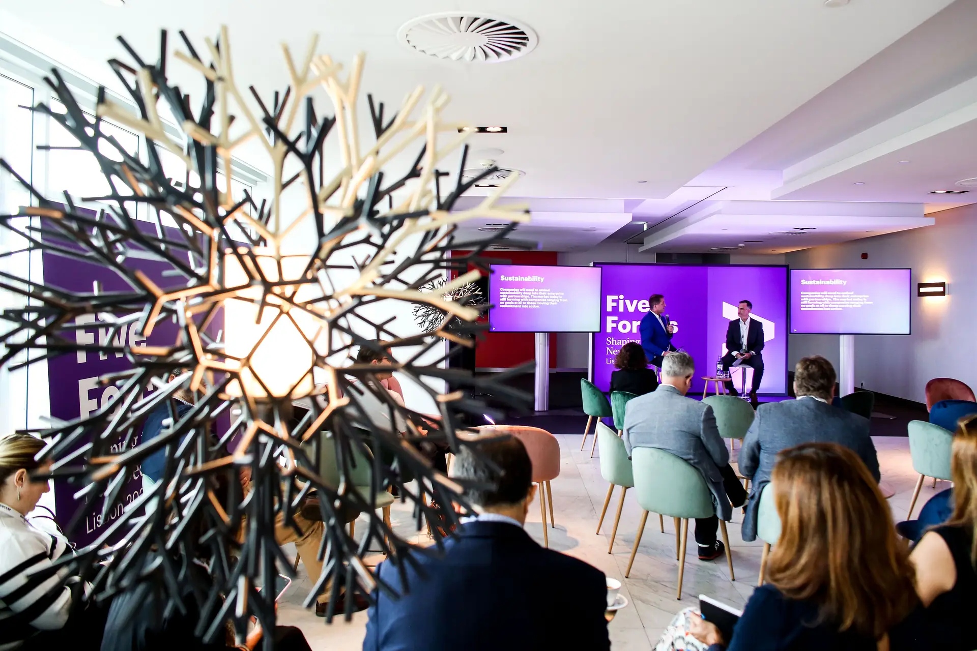 Sustentabilidade e talento estiveram no centro do debate na manhã de hoje, no Myriad Crystal Center, numa discussão aberta sobre o futuro das empresas a nível global 